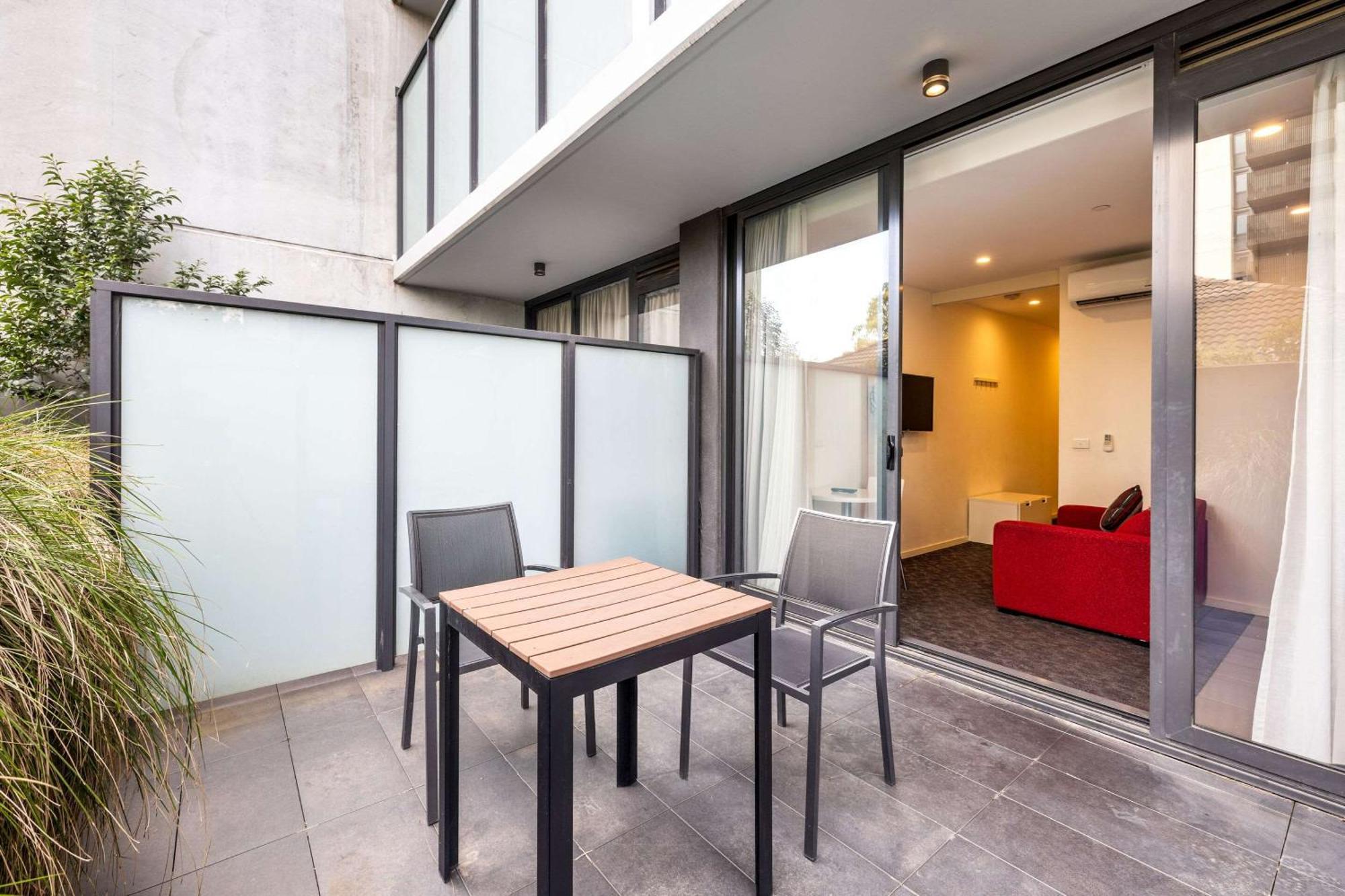 Comfort Apartments Box Hill Exterior photo