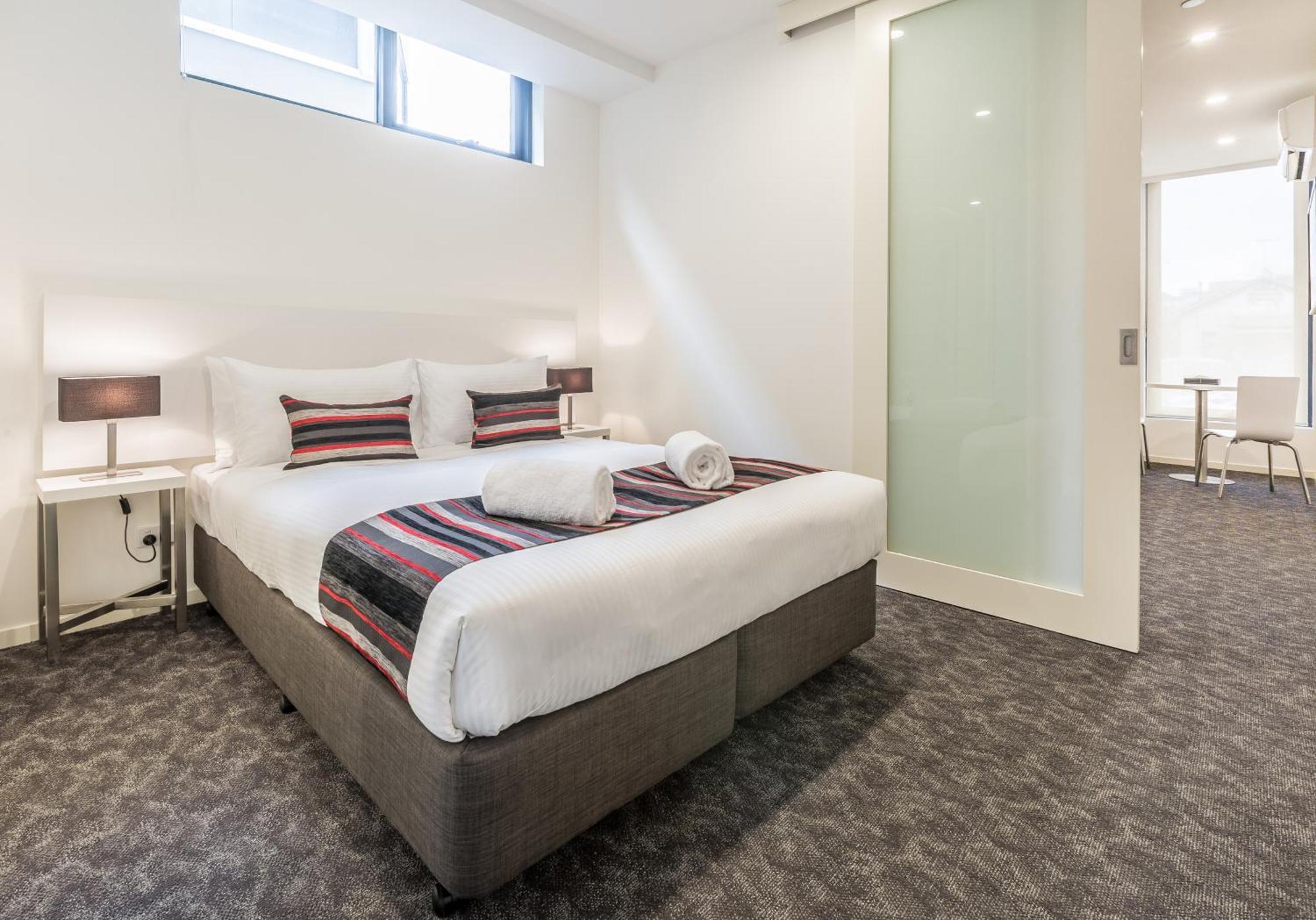 Comfort Apartments Box Hill Exterior photo